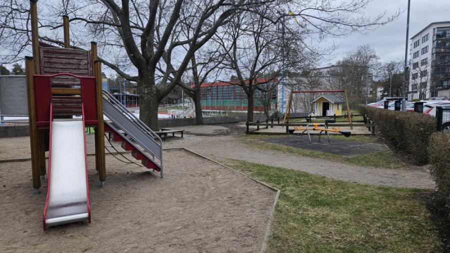 Tulehöjden och Lötsjöhöjdens gemensamma lekplats